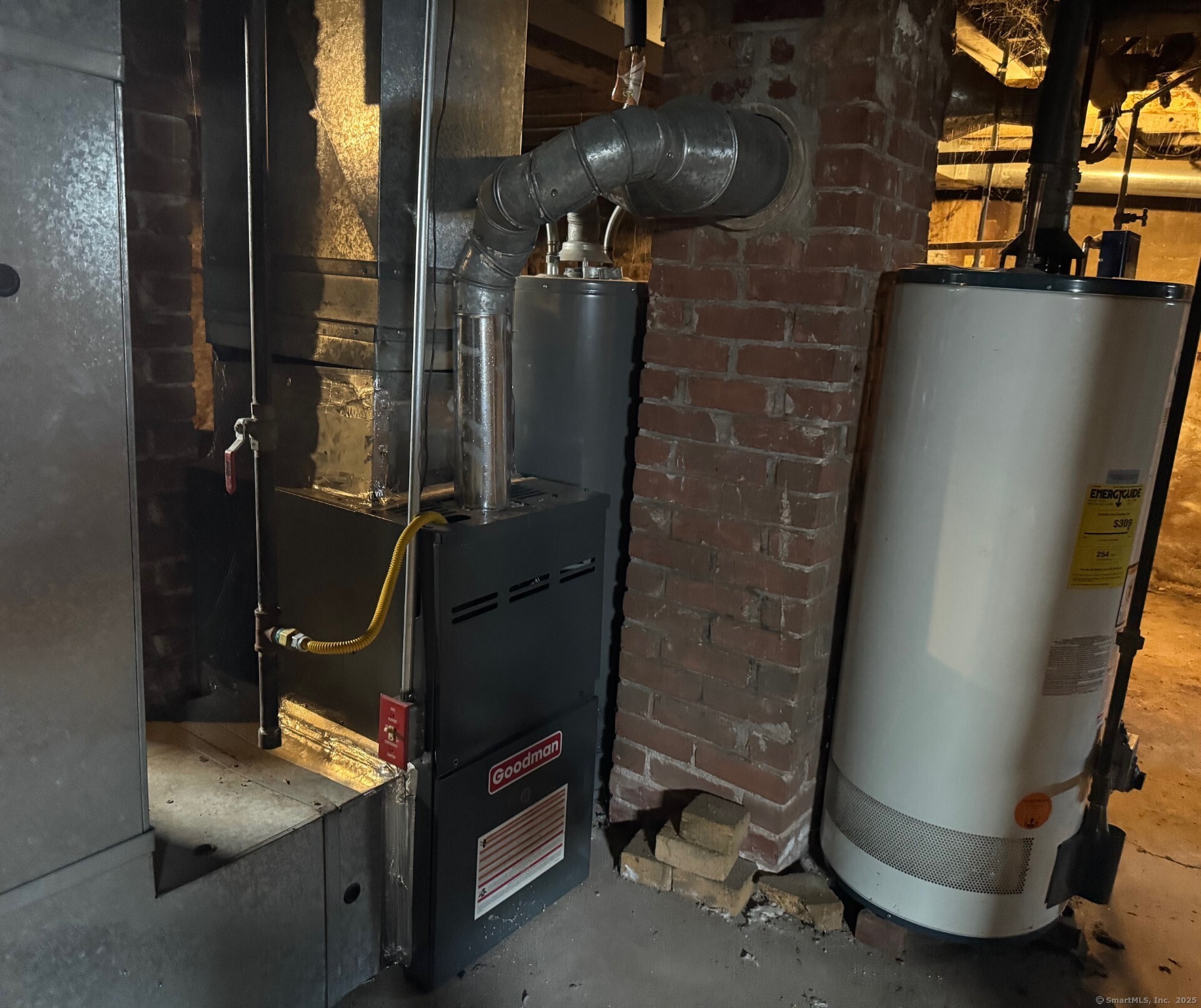 Manchester, Connecticut 06040, United States, 7 Bedrooms Bedrooms, ,2 BathroomsBathrooms,Residential,Coming Soon,193757