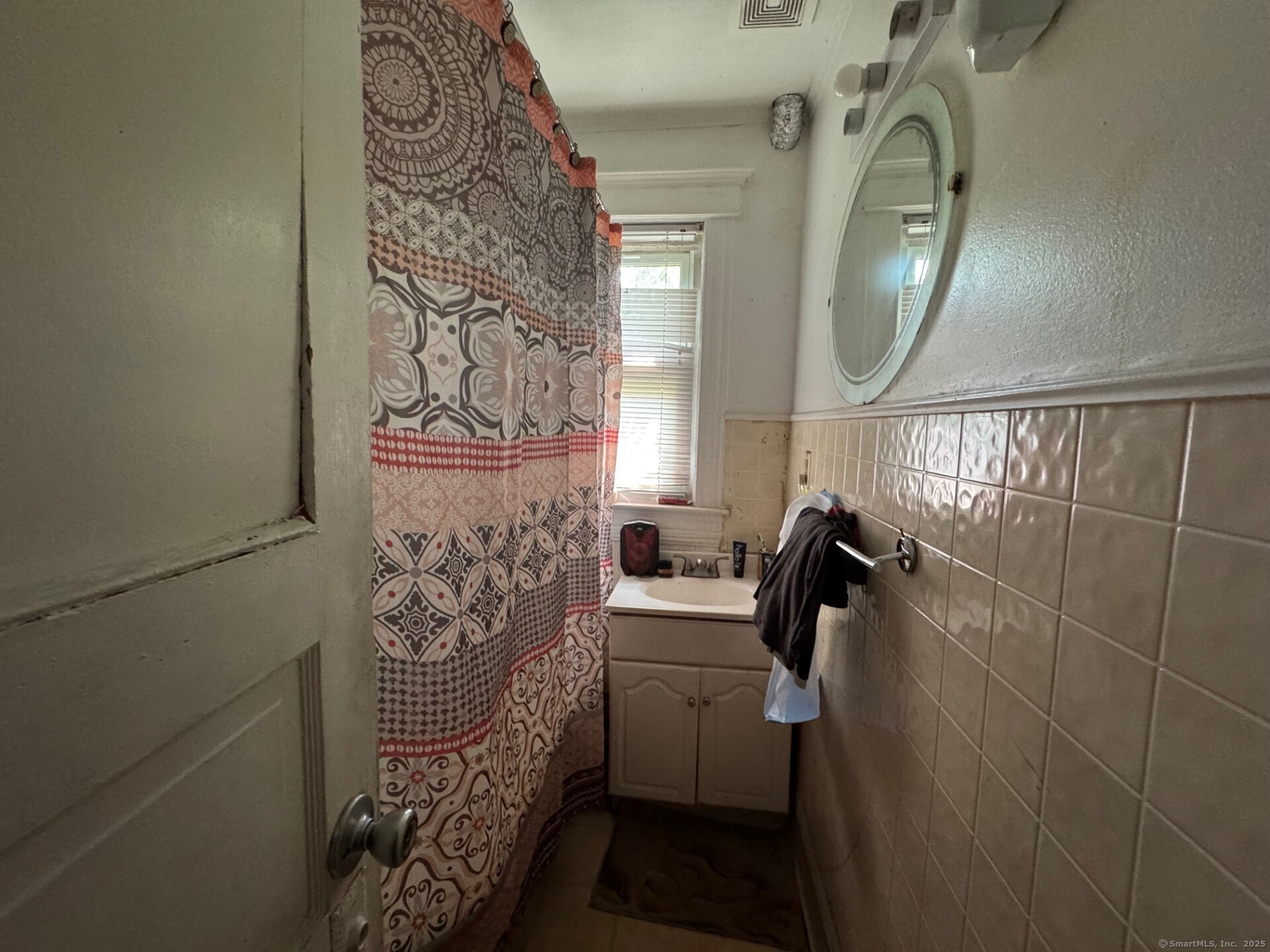 Manchester, Connecticut 06040, United States, 7 Bedrooms Bedrooms, ,2 BathroomsBathrooms,Residential,Coming Soon,193757