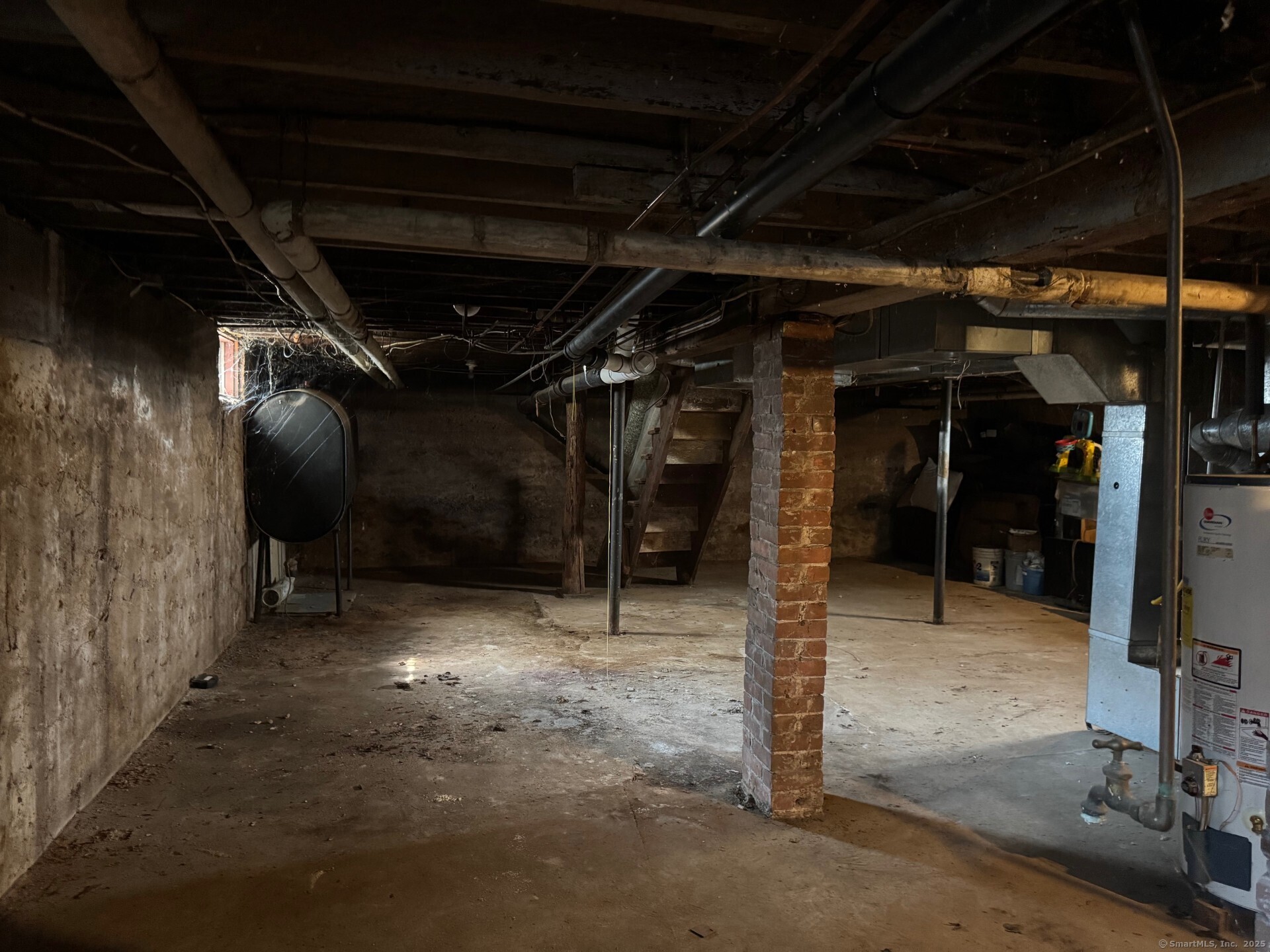 Manchester, Connecticut 06040, United States, 7 Bedrooms Bedrooms, ,2 BathroomsBathrooms,Residential,Coming Soon,193757