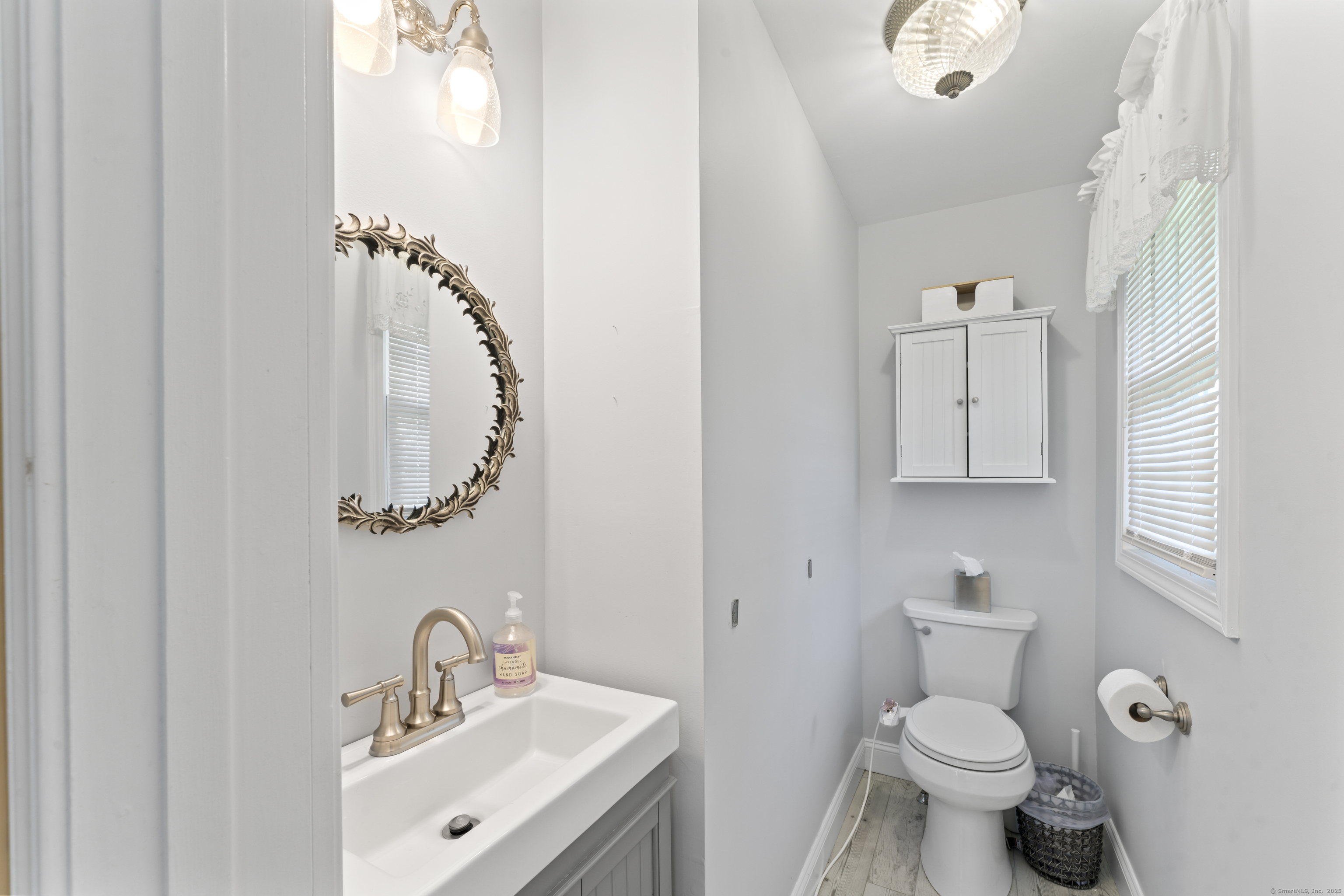 11 Knollwood Drive, Newtown, Connecticut image 16