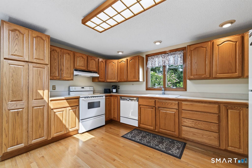 50 Summit Avenue