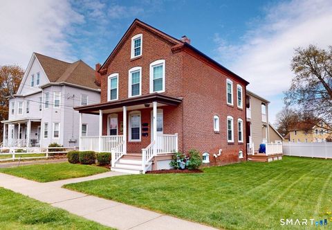 Multifamily For Rent - 31 Suffield Street<br/> Windsor Locks, CT 06096