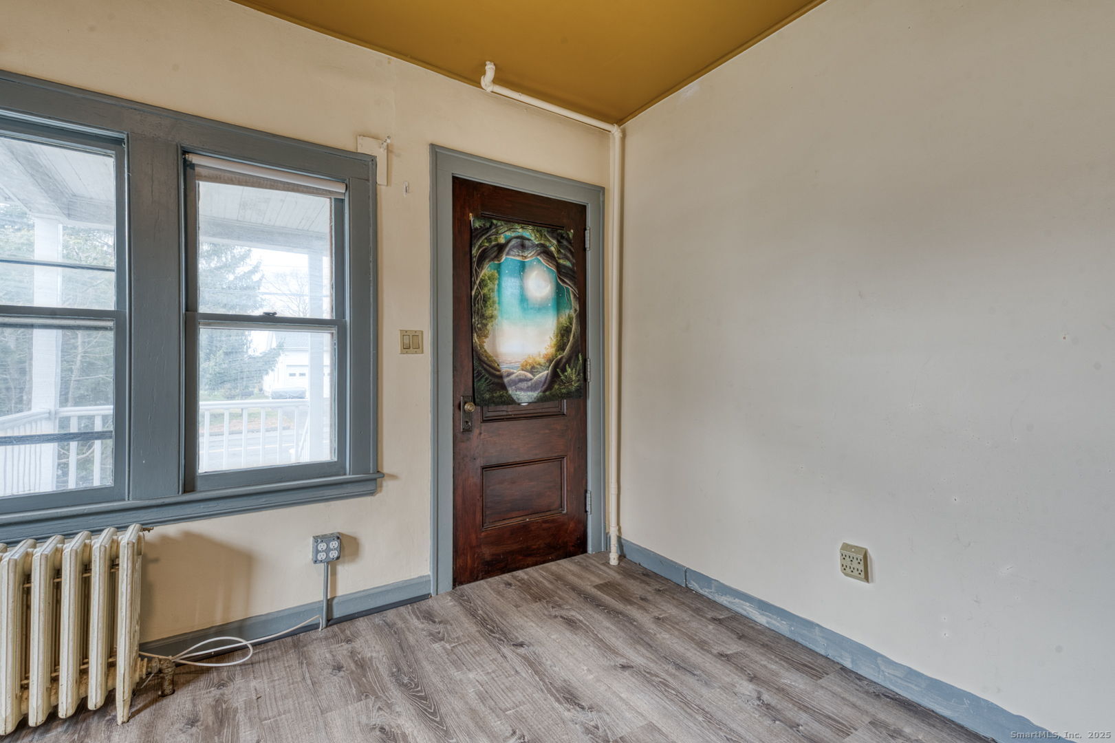 212 Maple Hill Avenue