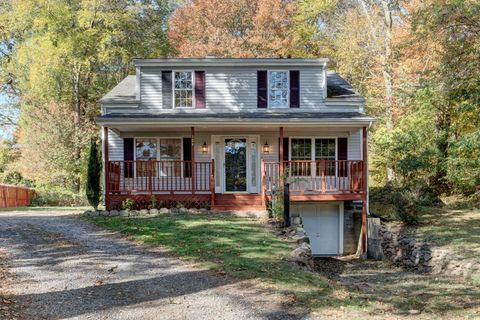 Photo of 124 Potuccos Ring Road, Wolcott, CT 06716 (MLS # 24133563)