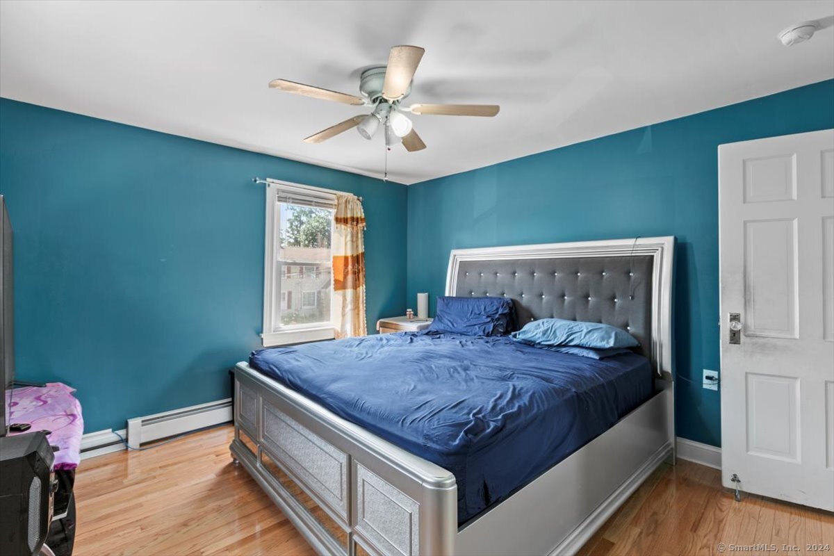 36 Strand Street, Bridgeport, Connecticut image 4