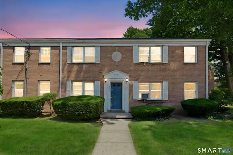 Photo of 248 Seaton Road #2, Stamford, CT 06902 (MLS # 24188030)