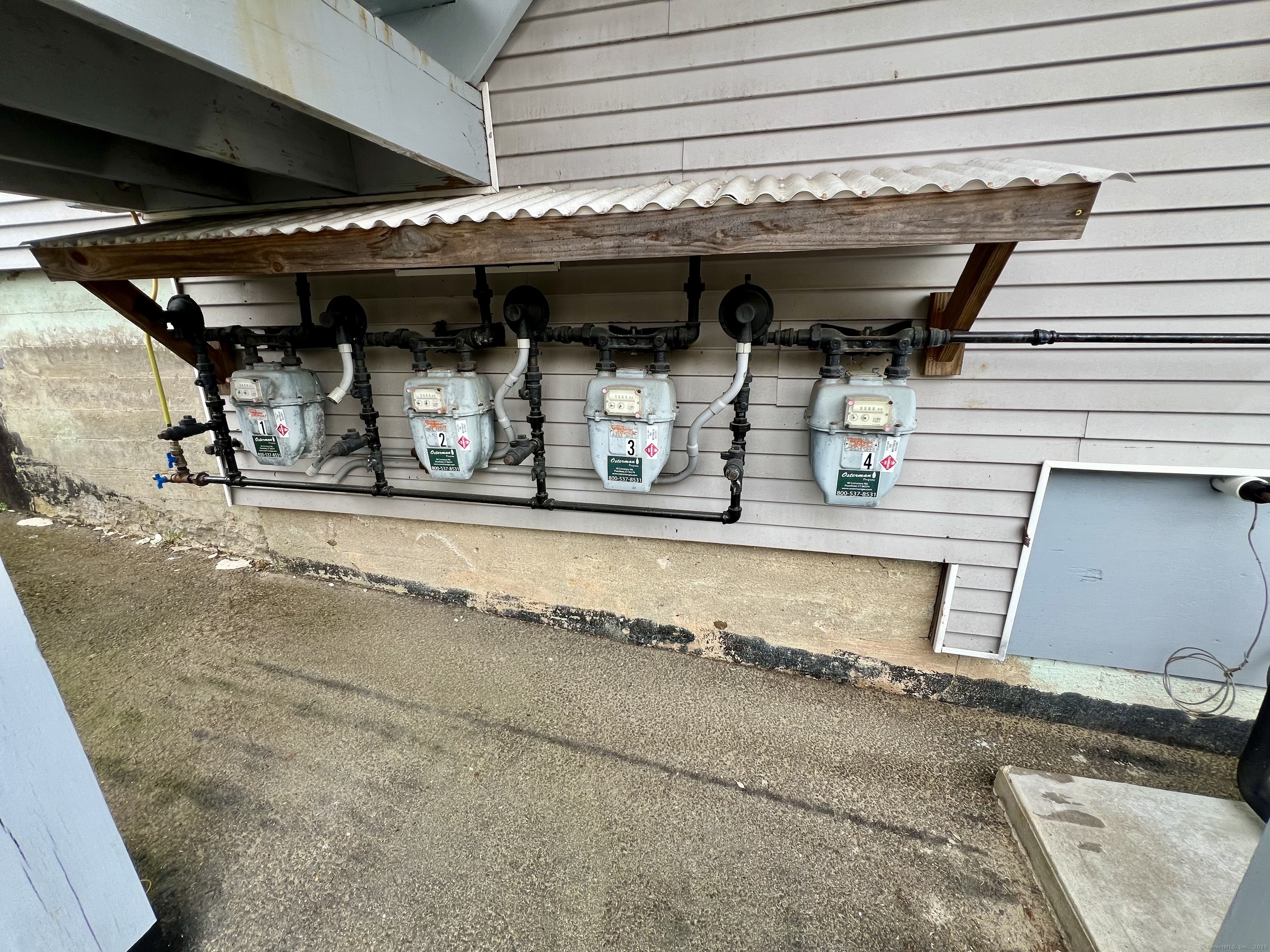 Colchester, Connecticut 06415, United States, 5 Bedrooms Bedrooms, ,5 BathroomsBathrooms,Residential,Active,227604