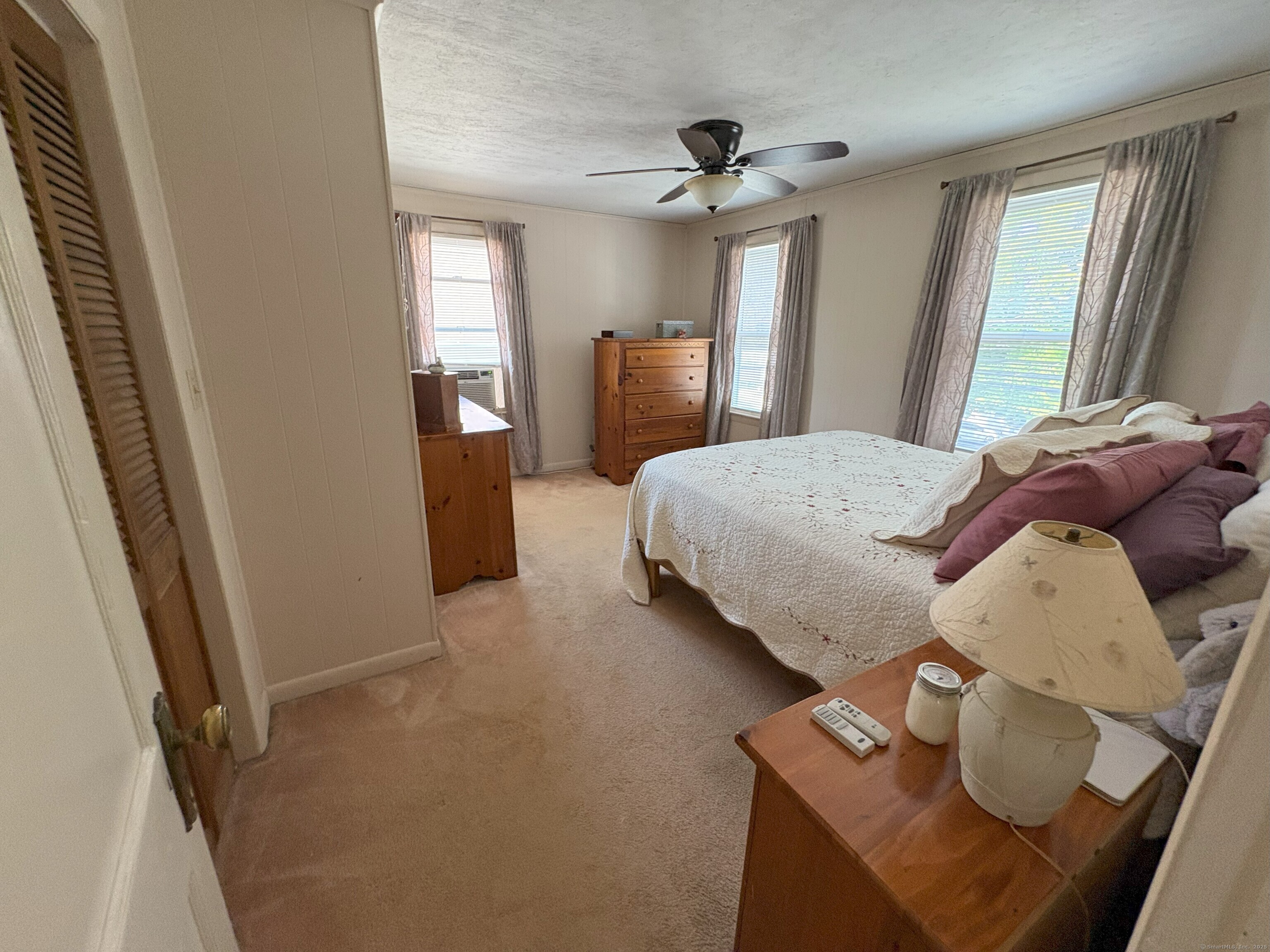 Norwich, Connecticut 06360, United States, 3 Bedrooms Bedrooms, ,1 BathroomBathrooms,Residential,Active,189562