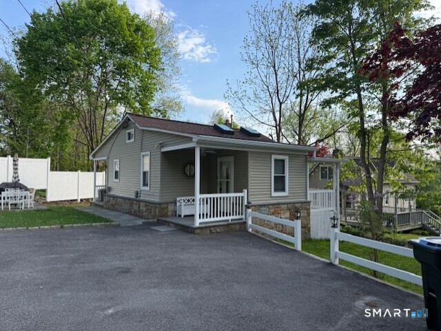 14 Bantam Road