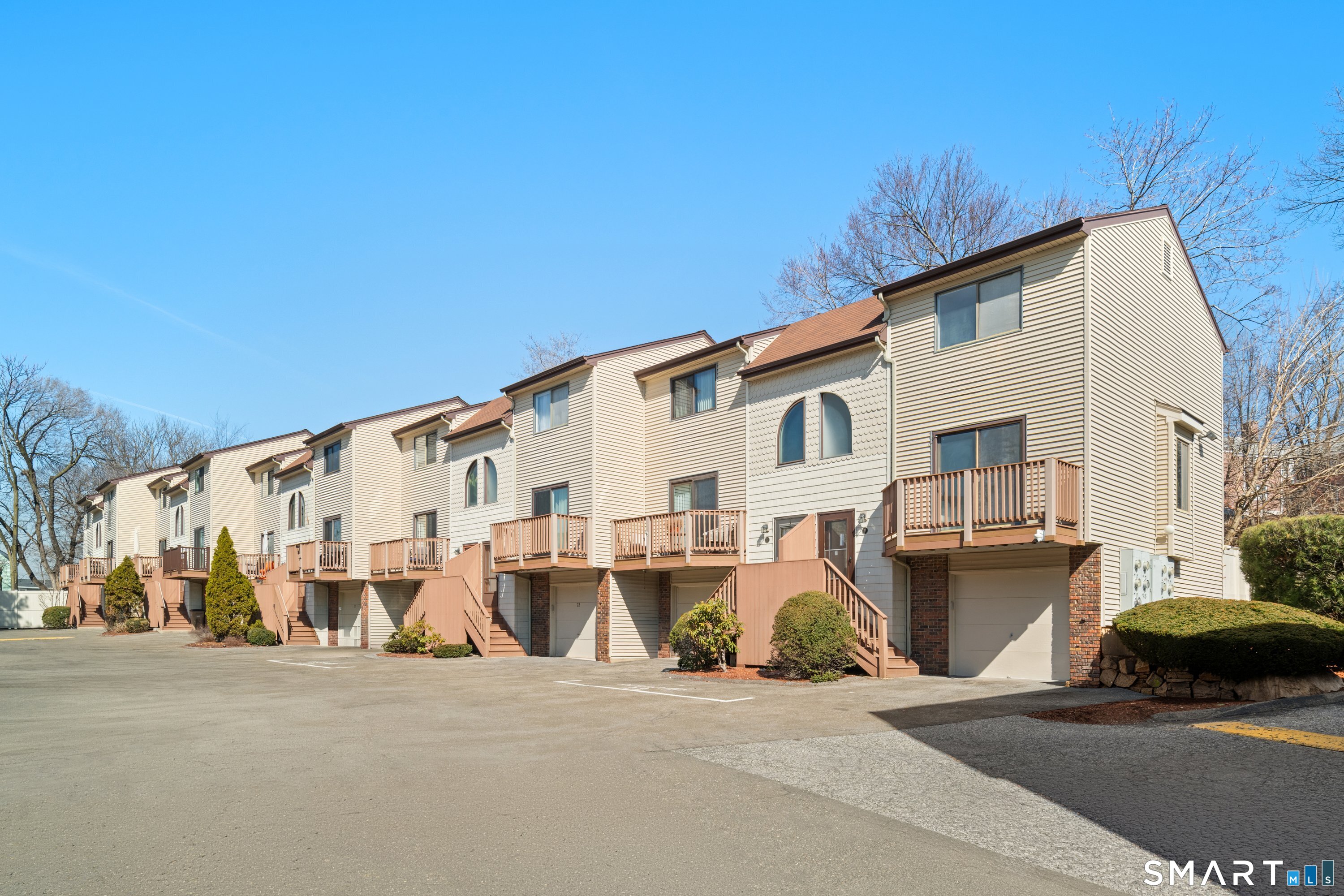 60 Lawn Avenue APT 21