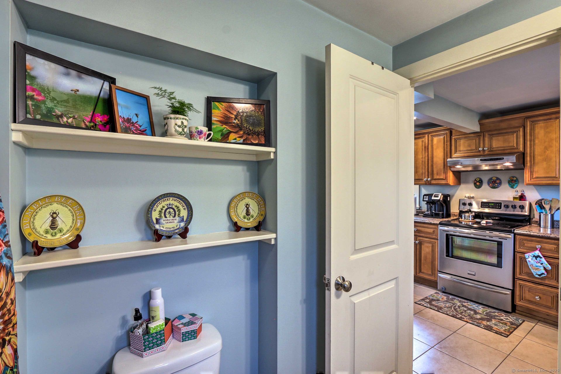 Waterford, Connecticut 06385, United States, 2 Bedrooms Bedrooms, ,2 BathroomsBathrooms,Residential,Pending,191868