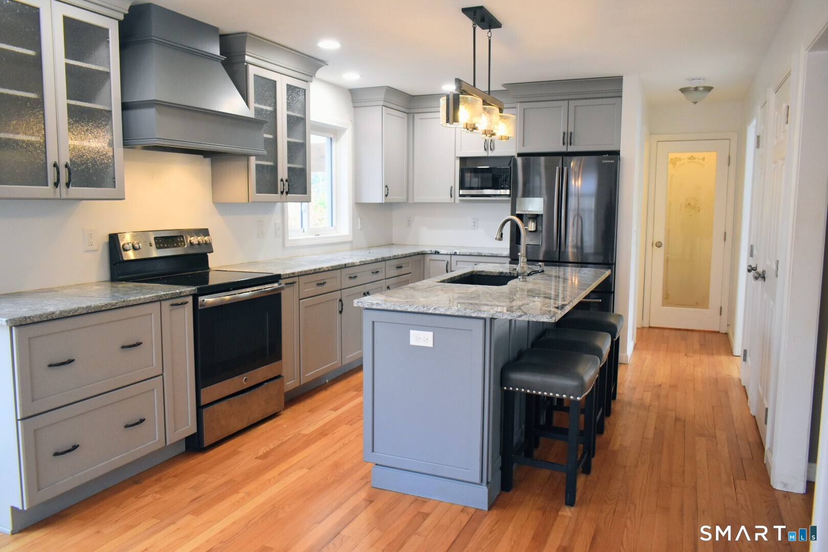 1649 Center Groton Road