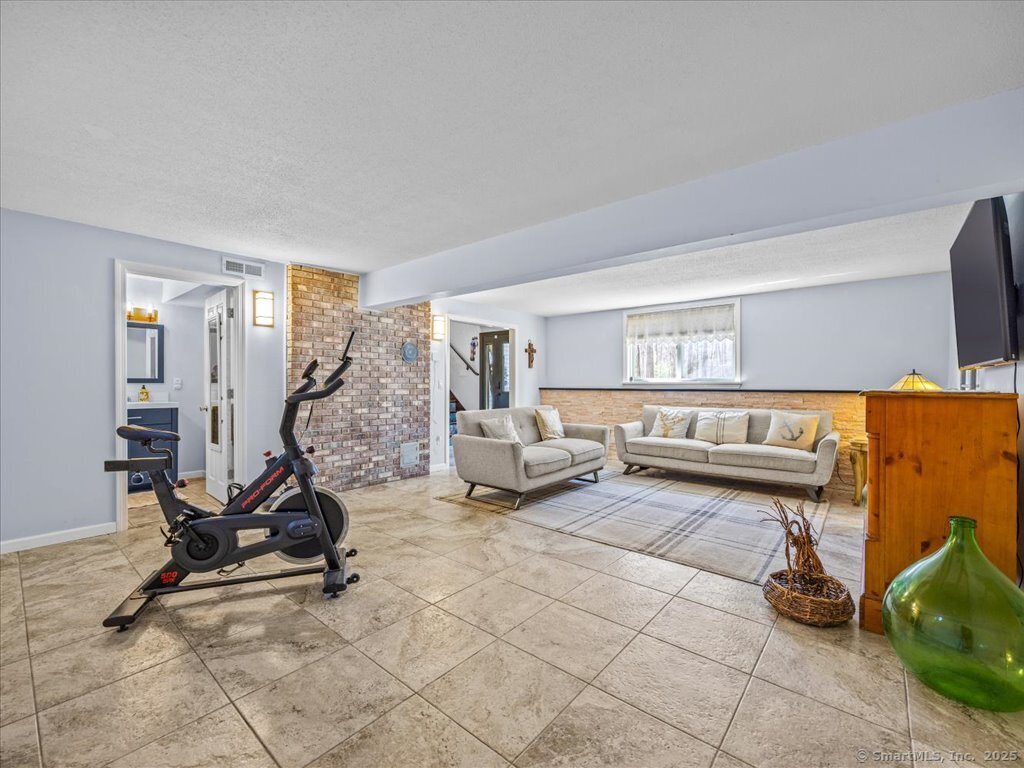 215 Cranberry Pond Road, Norwich, Connecticut image 30