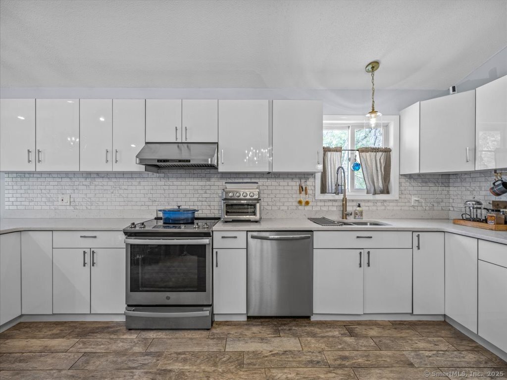 215 Cranberry Pond Road, Norwich, Connecticut image 13