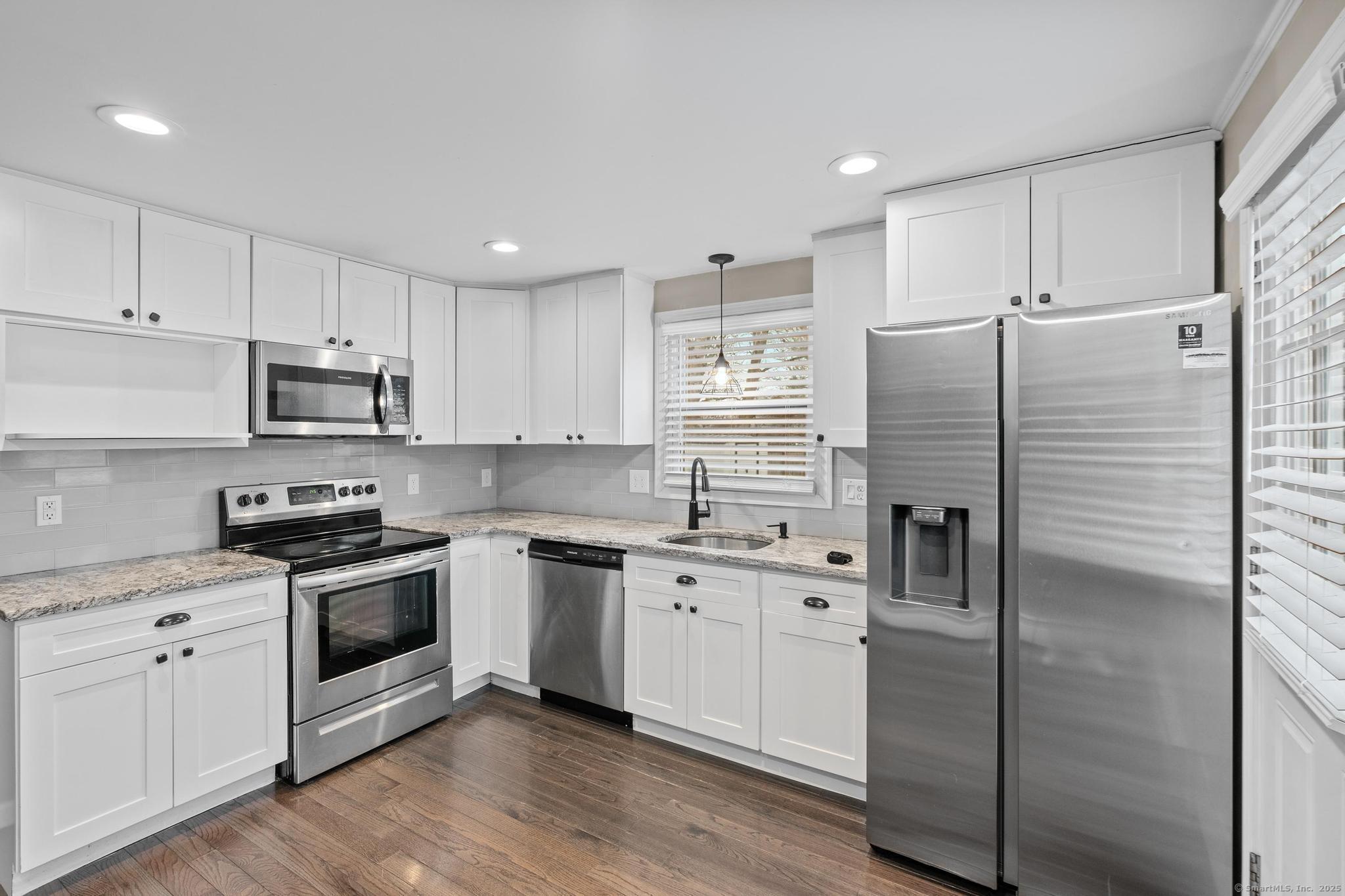 551 Pine Street, Bristol, Connecticut image 8