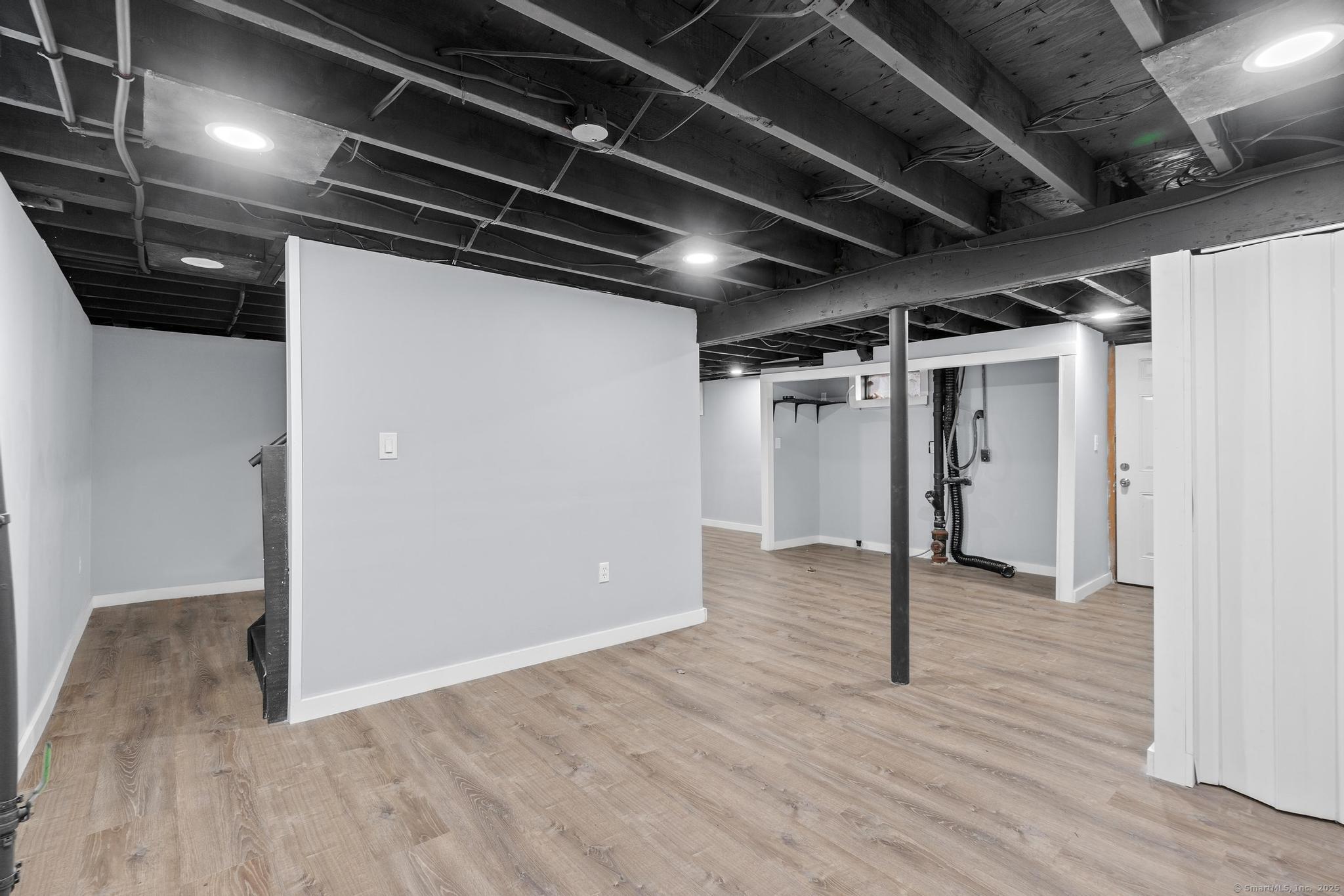 551 Pine Street, Bristol, Connecticut image 27