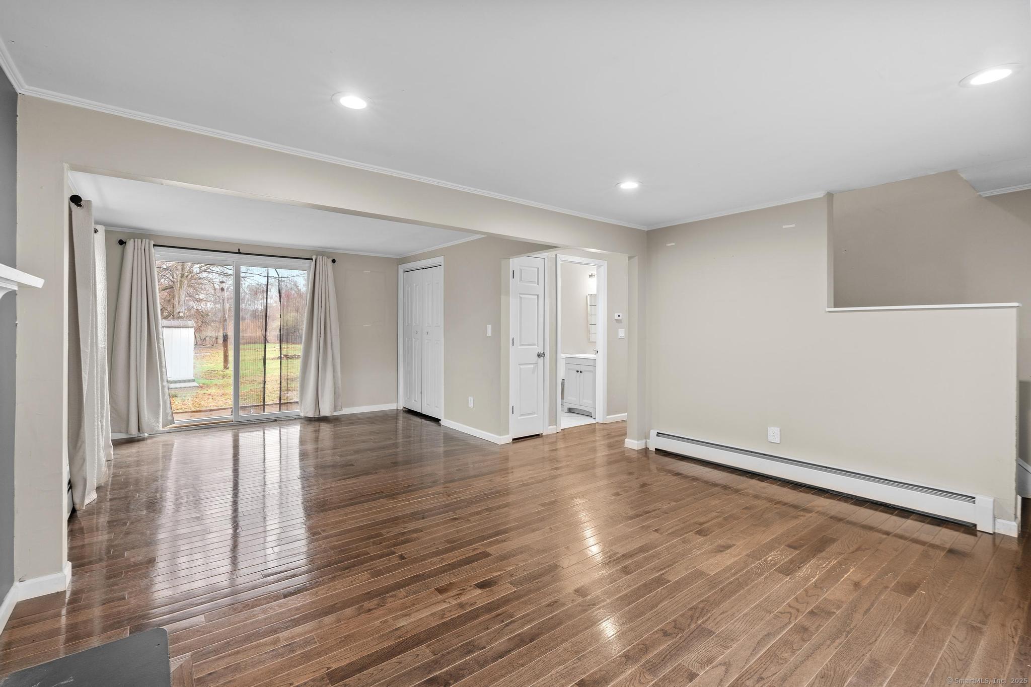 551 Pine Street, Bristol, Connecticut image 11