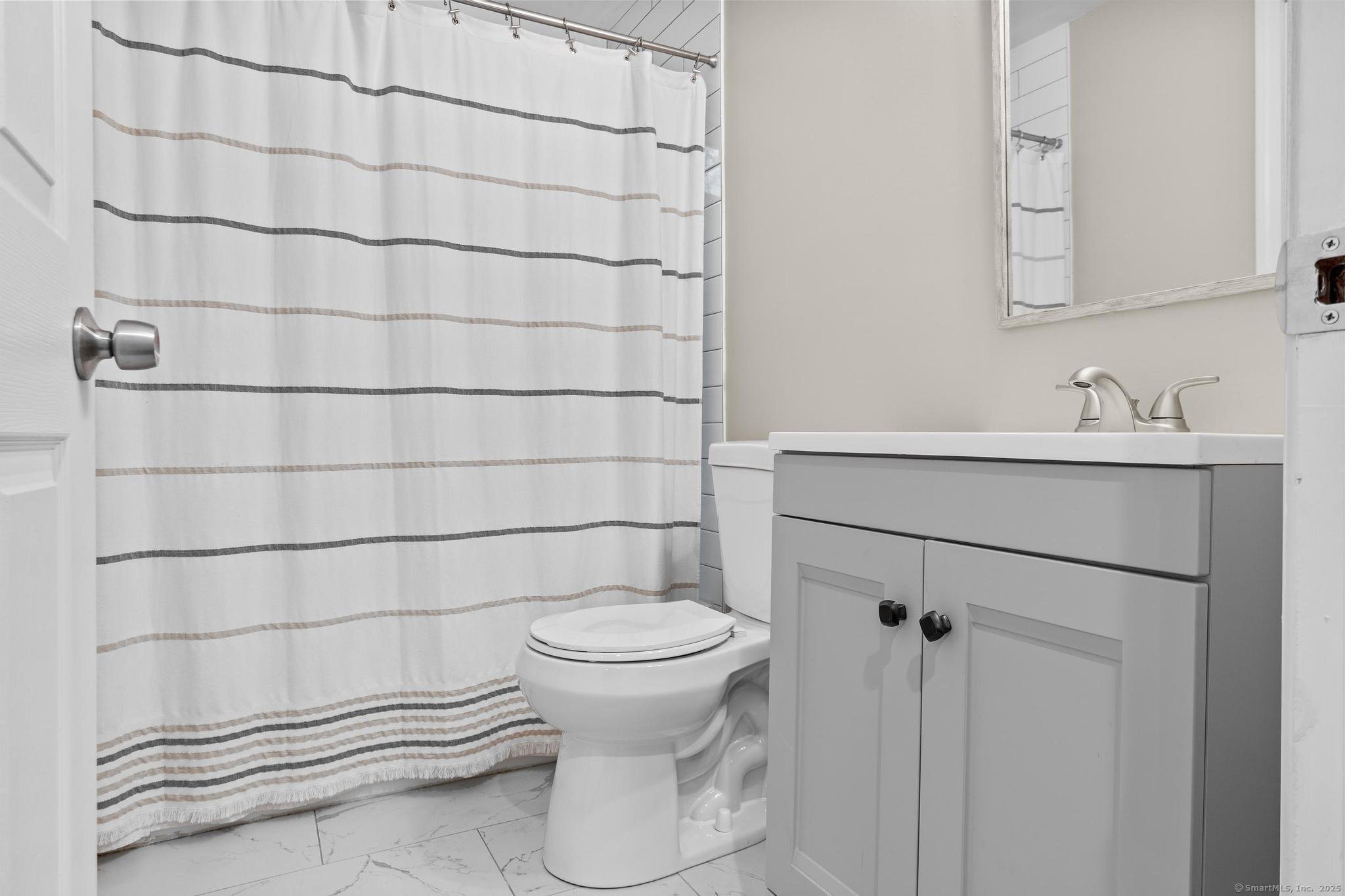 551 Pine Street, Bristol, Connecticut image 17