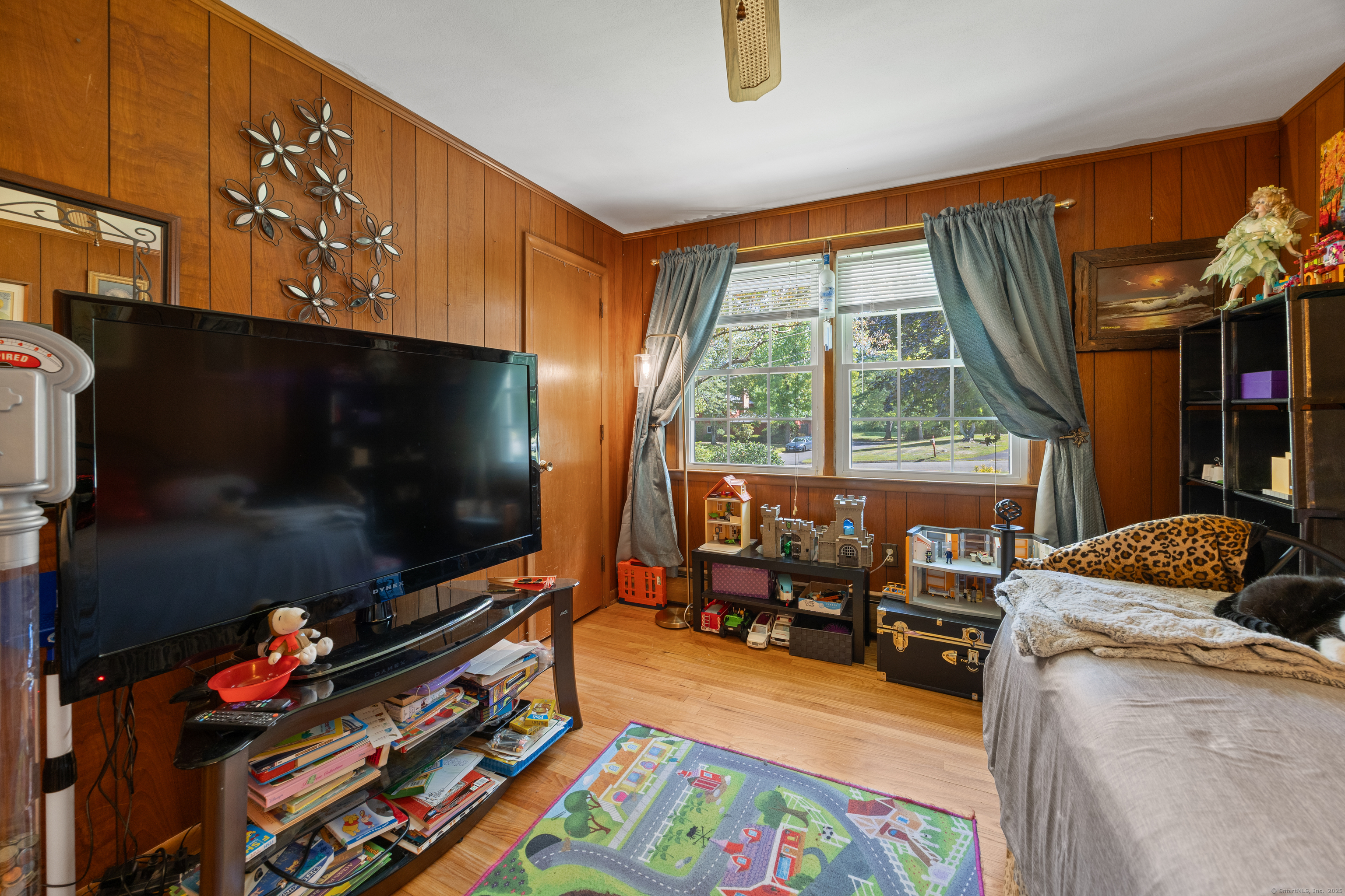 North Haven, Connecticut 06473, United States, 4 Bedrooms Bedrooms, ,3 BathroomsBathrooms,Residential,Pending,210035