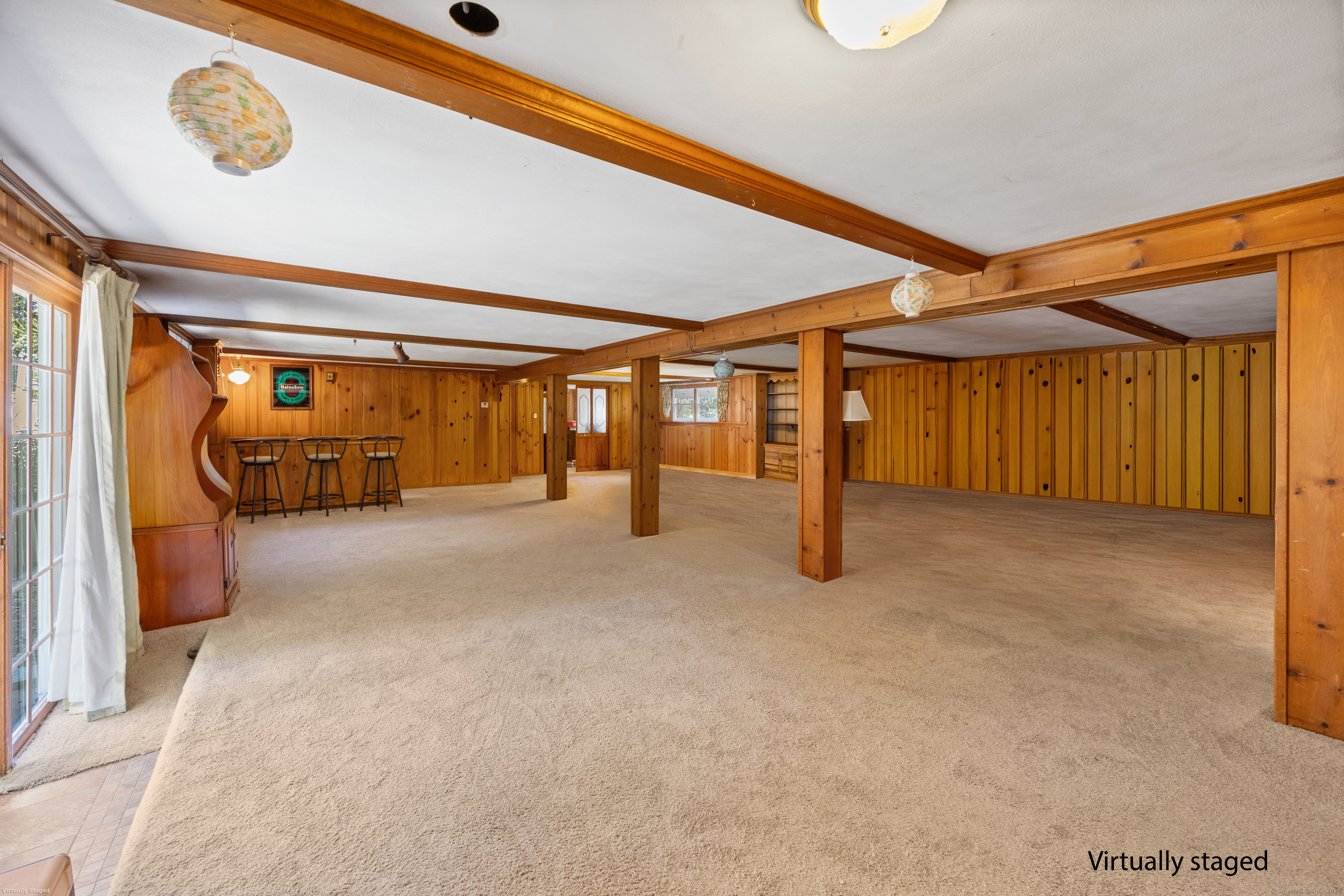 North Haven, Connecticut 06473, United States, 4 Bedrooms Bedrooms, ,3 BathroomsBathrooms,Residential,Pending,210035