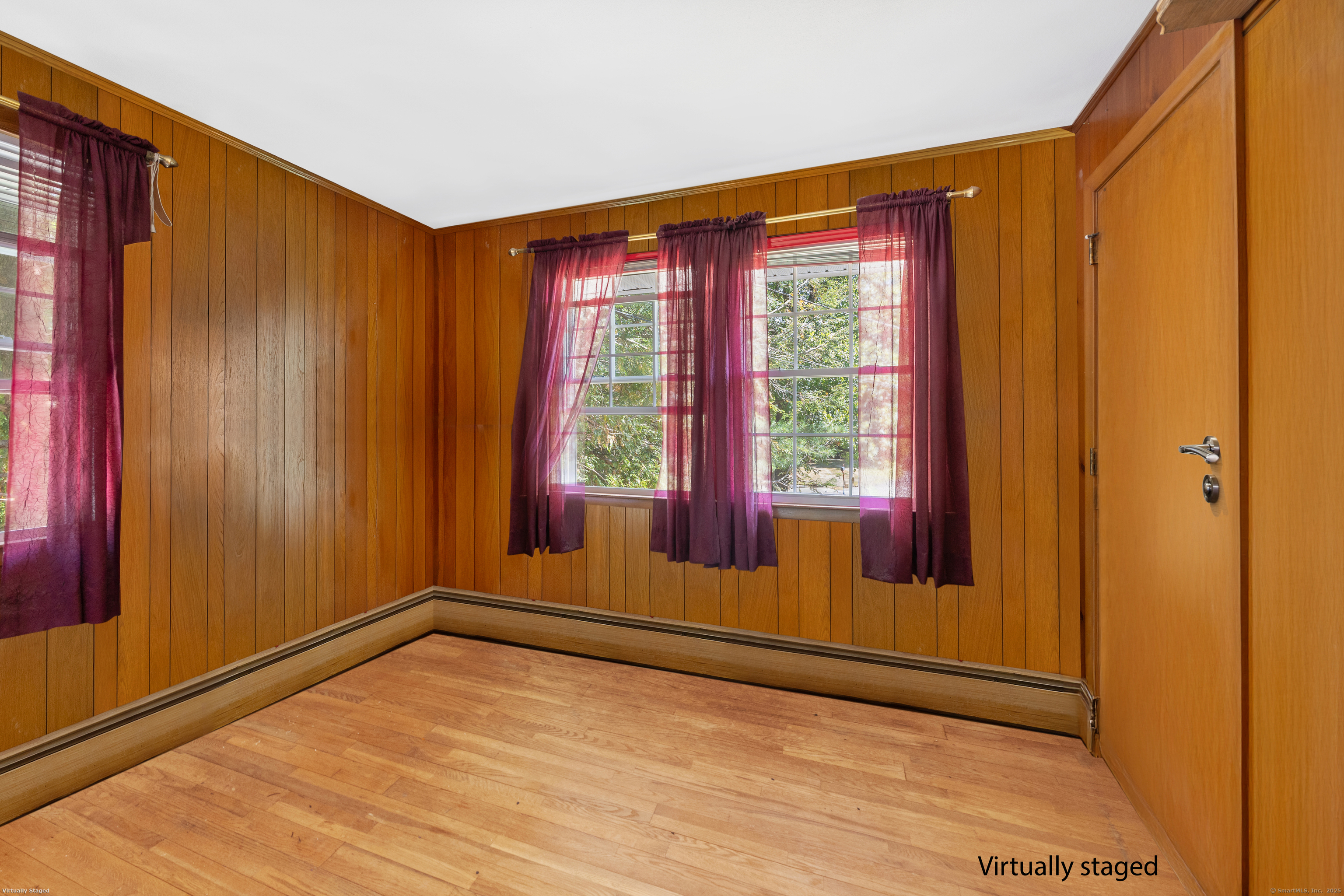 North Haven, Connecticut 06473, United States, 4 Bedrooms Bedrooms, ,3 BathroomsBathrooms,Residential,Pending,210035