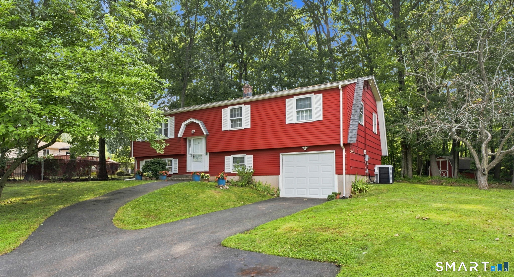 21 Knollwood Road