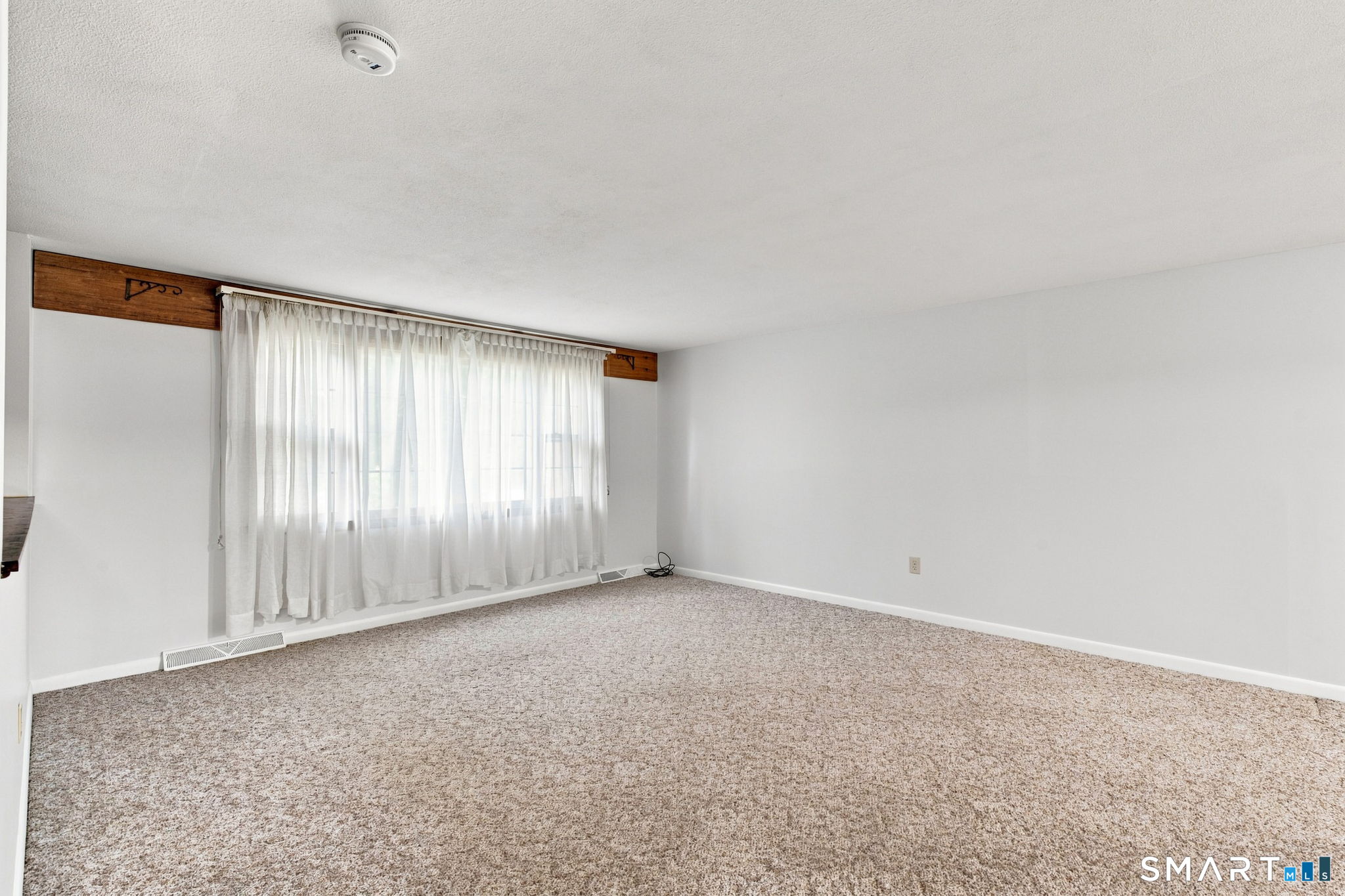 21 Knollwood Road