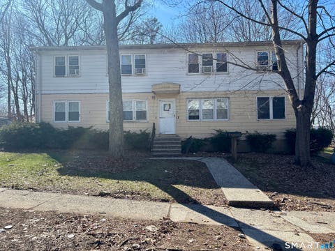 Condo For Rent - 69 Oak Ridge Drive #51<br/> New Haven, CT 06513