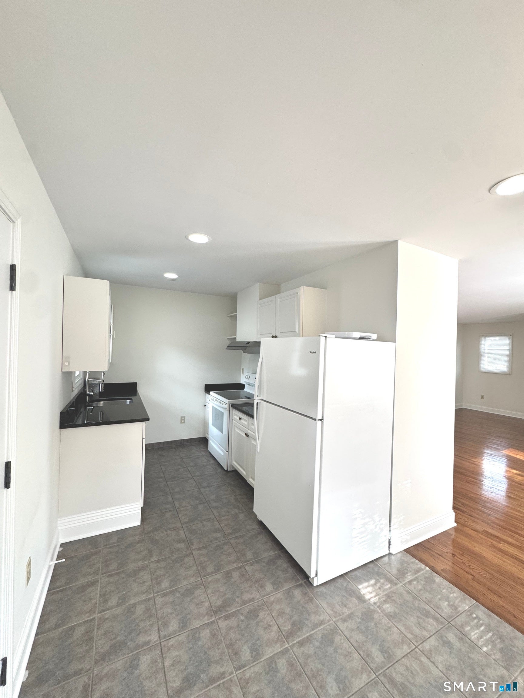 93 New Canaan Avenue 1A