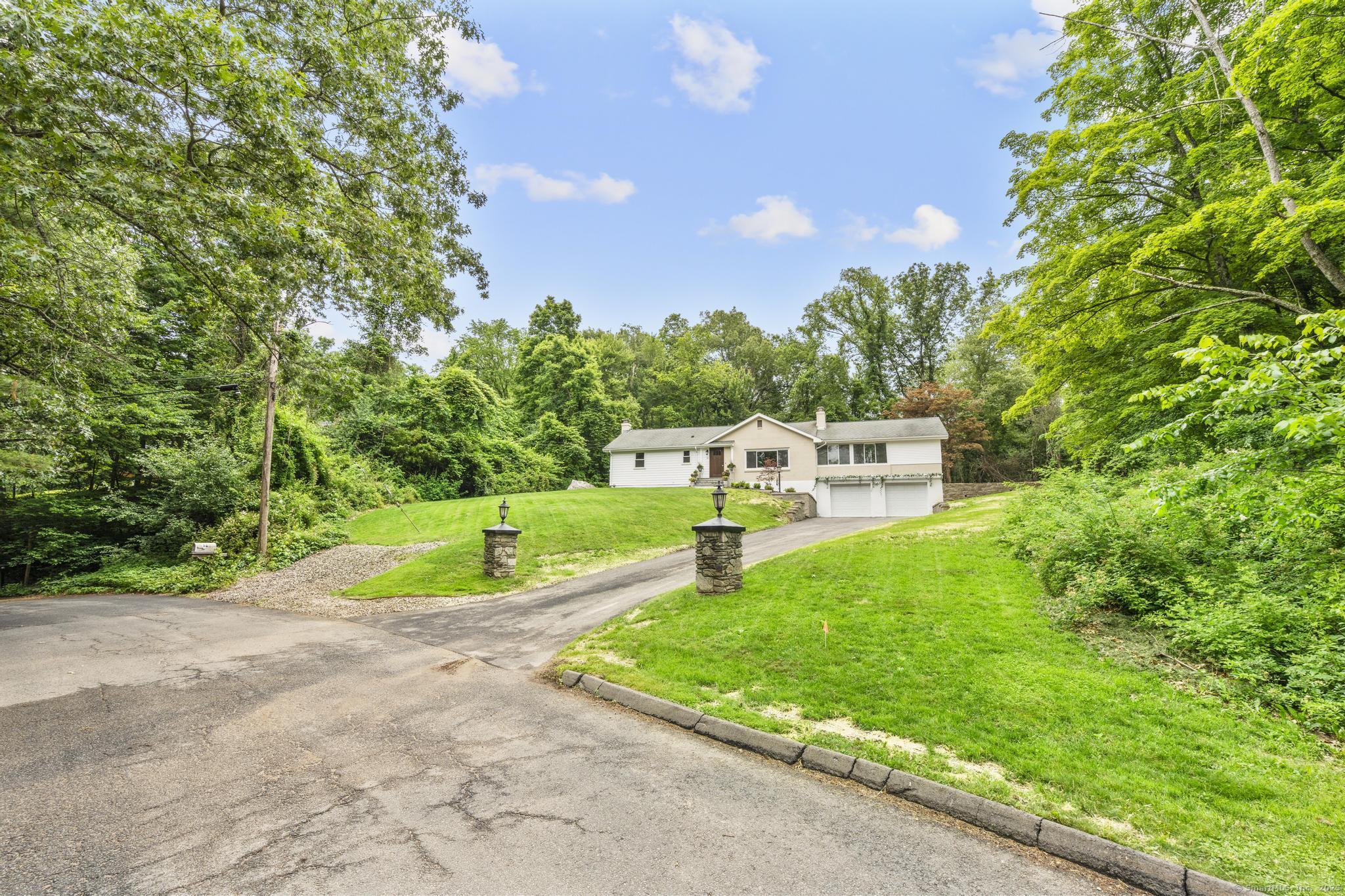 14 Pine Tree Lane