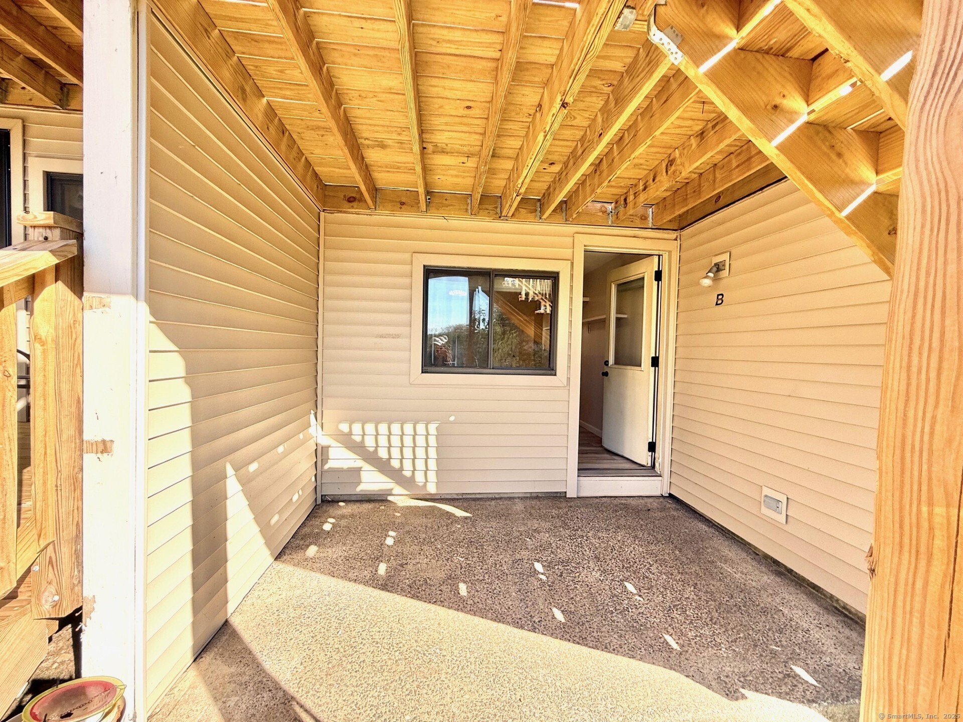 New Britain, Connecticut 06053, United States, 2 Bedrooms Bedrooms, ,1 BathroomBathrooms,Residential,Active,223843