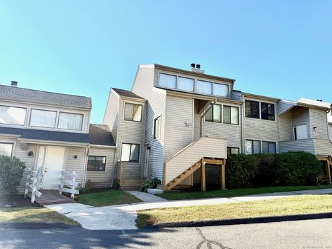 Photo of 290 Brittany Farms Road #APT B, New Britain, CT 06053 (MLS # 24131129)