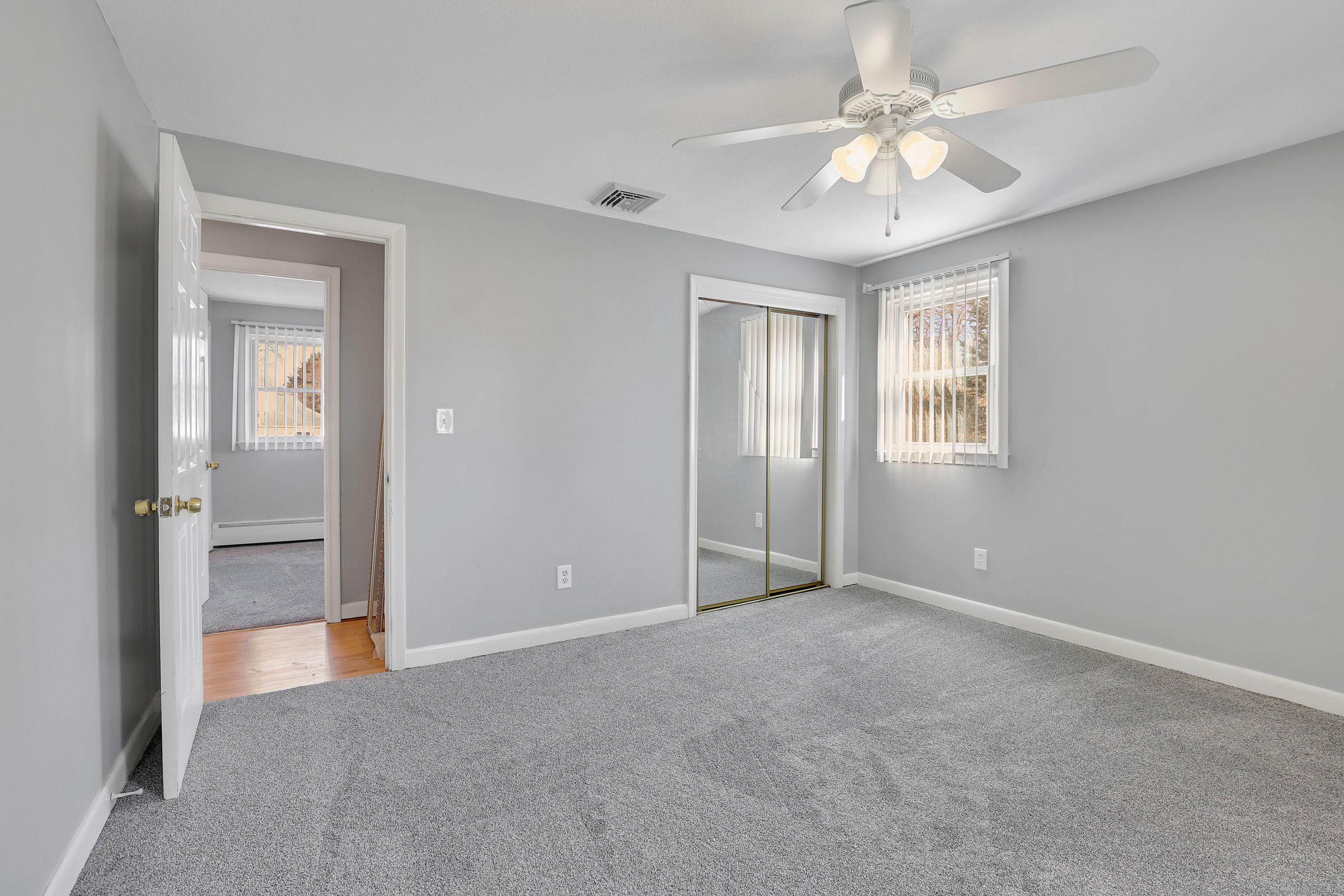 East Hartford, Connecticut 06118, United States, 3 Bedrooms Bedrooms, ,3 BathroomsBathrooms,Residential,Active,238735