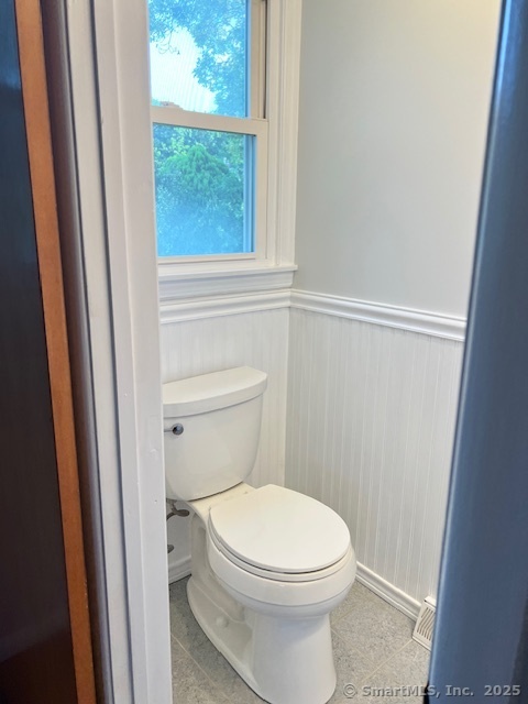 Stonington, Connecticut 06355, United States, 3 Bedrooms Bedrooms, ,2 BathroomsBathrooms,Residential,Pending,154467