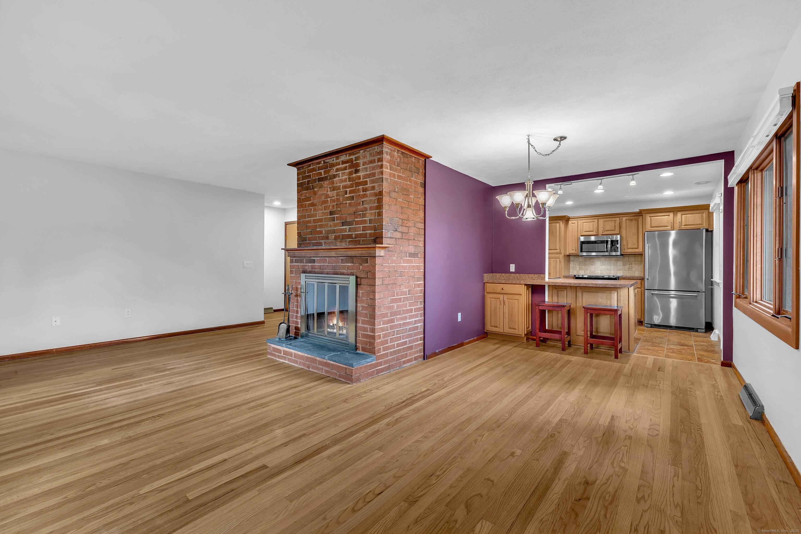 Stonington, Connecticut 06355, United States, 3 Bedrooms Bedrooms, ,2 BathroomsBathrooms,Residential,Pending,154467