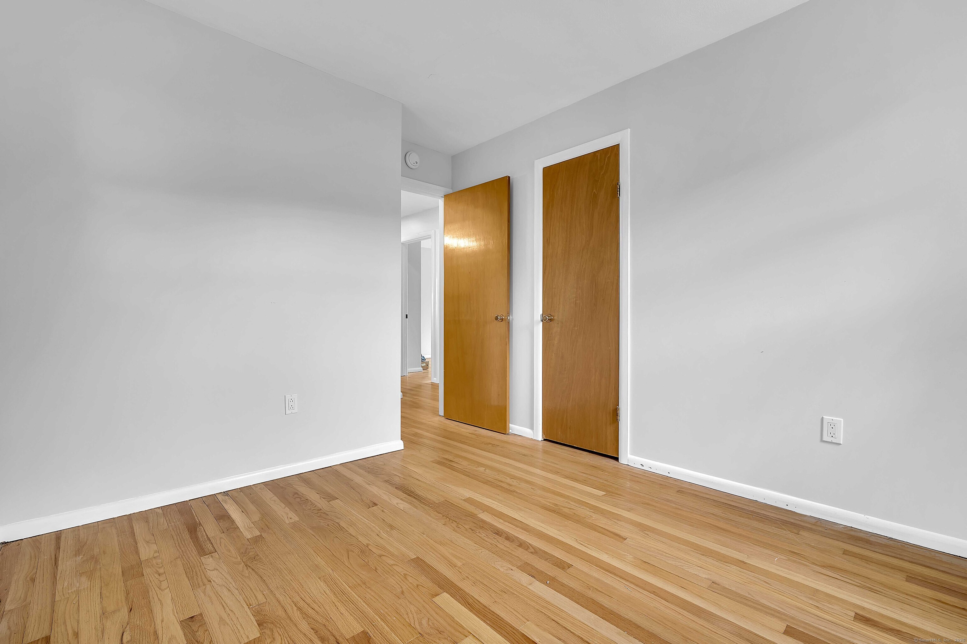 Stonington, Connecticut 06355, United States, 3 Bedrooms Bedrooms, ,2 BathroomsBathrooms,Residential,Pending,154467