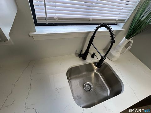 Tiny photo for 111 Sutton Place #111, Bloomfield, CT 06002 (MLS # 24145516)