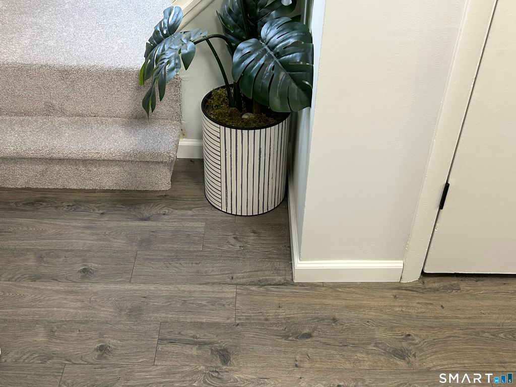 Photo of 111 Sutton Place #111, Bloomfield, CT 06002 (MLS # 24145516)