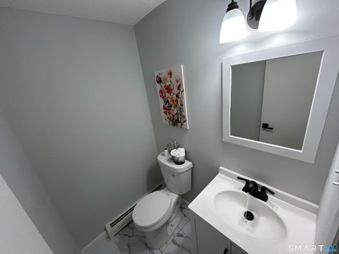 Tiny photo for 111 Sutton Place #111, Bloomfield, CT 06002 (MLS # 24145516)