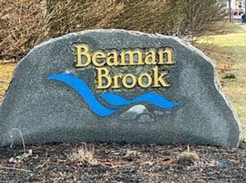 111 Sutton Place 111 Bloomfield CT 06002