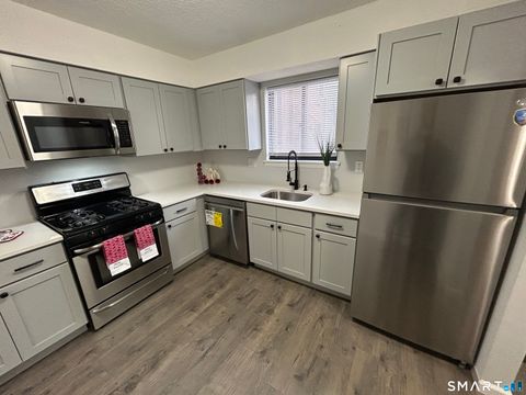 Tiny photo for 111 Sutton Place #111, Bloomfield, CT 06002 (MLS # 24145516)