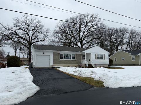 16 Phyllis Drive Naugatuck CT 06770