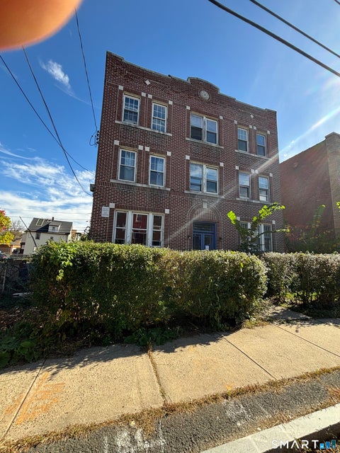 Photo of 30-32 Dorothy Street #3S, Hartford, CT 06106 (MLS # 24216275)
