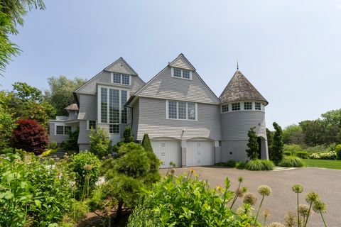 A home in Darien