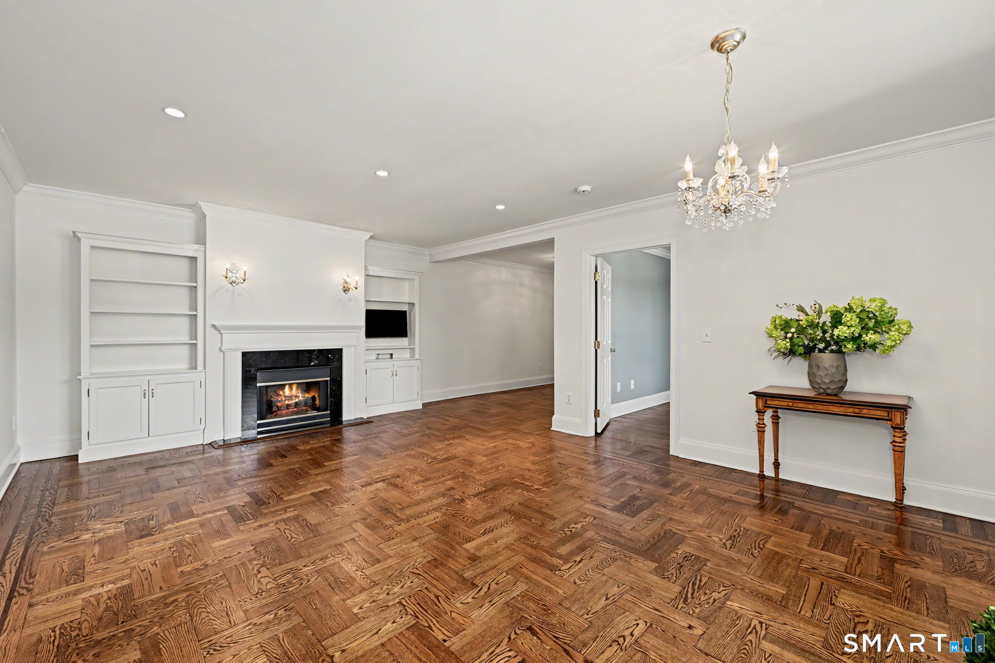25 West Elm Street 37