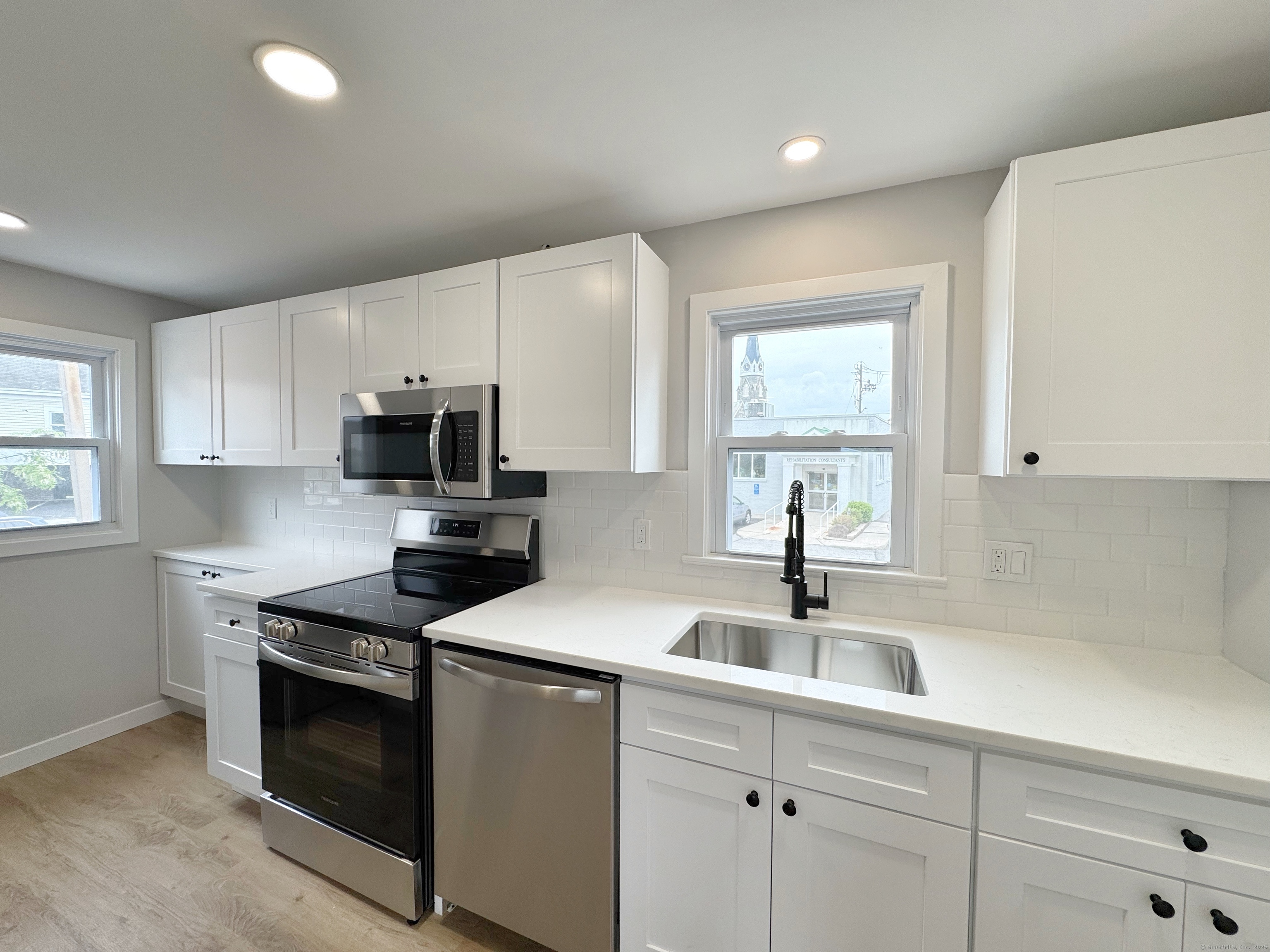 Rental Property at Mott Avenue 9, Norwalk, Connecticut - Bedrooms: 2 
Bathrooms: 1 
Rooms: 5  - $2,195 MO.