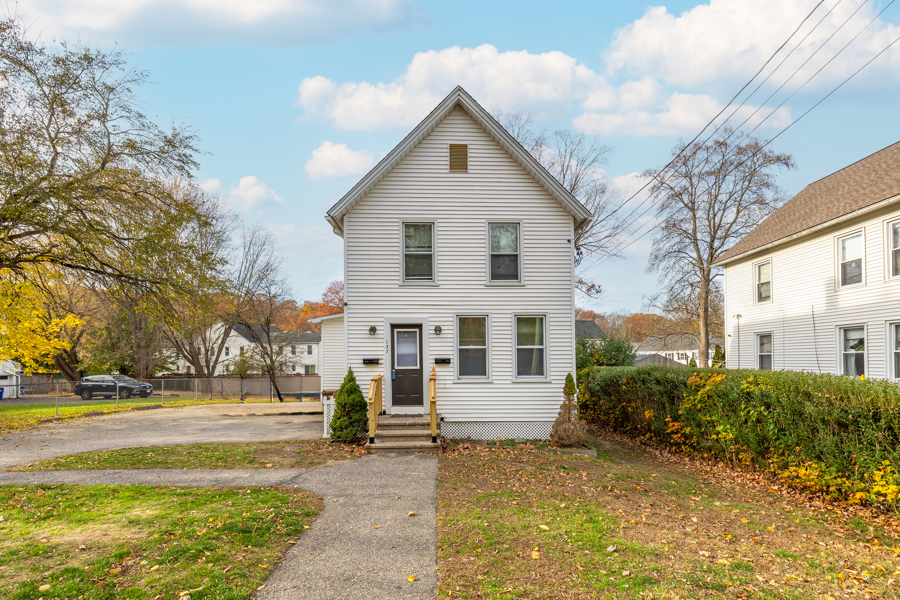 137 Long Hill Avenue