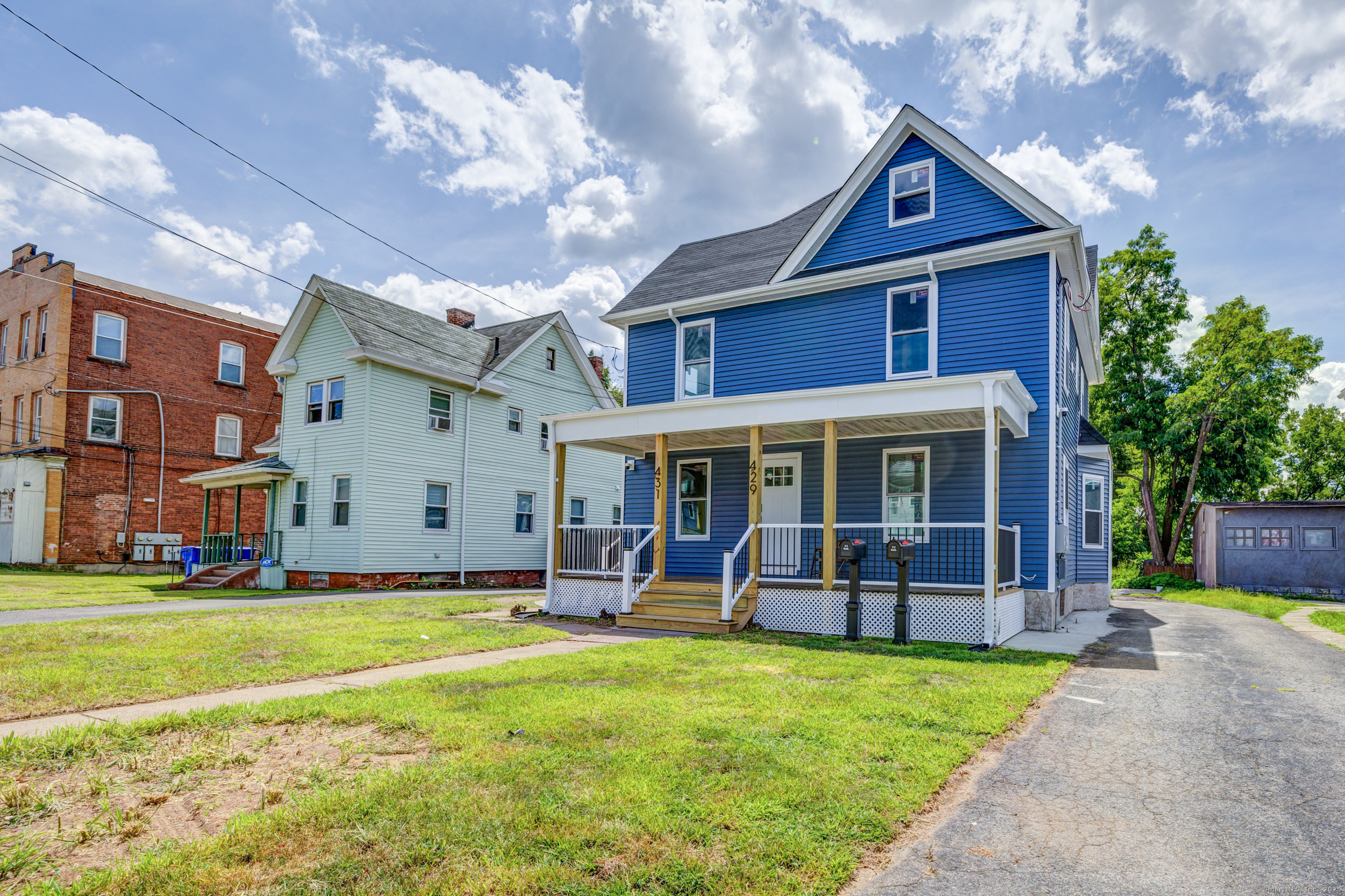 429 Burnside Avenue