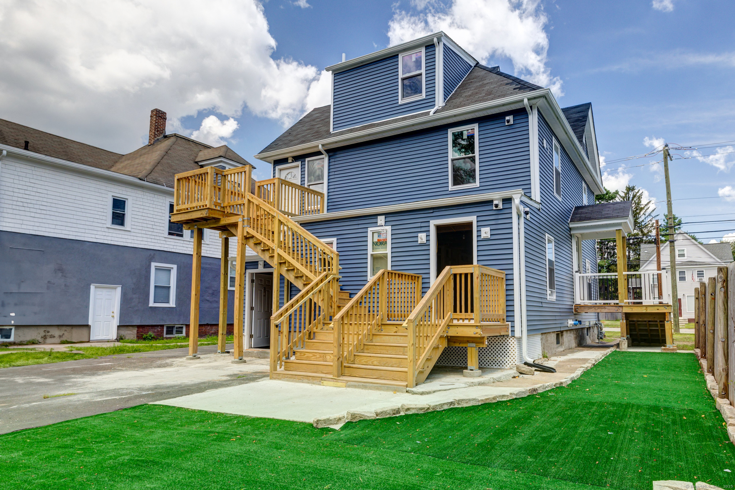 429 Burnside Avenue