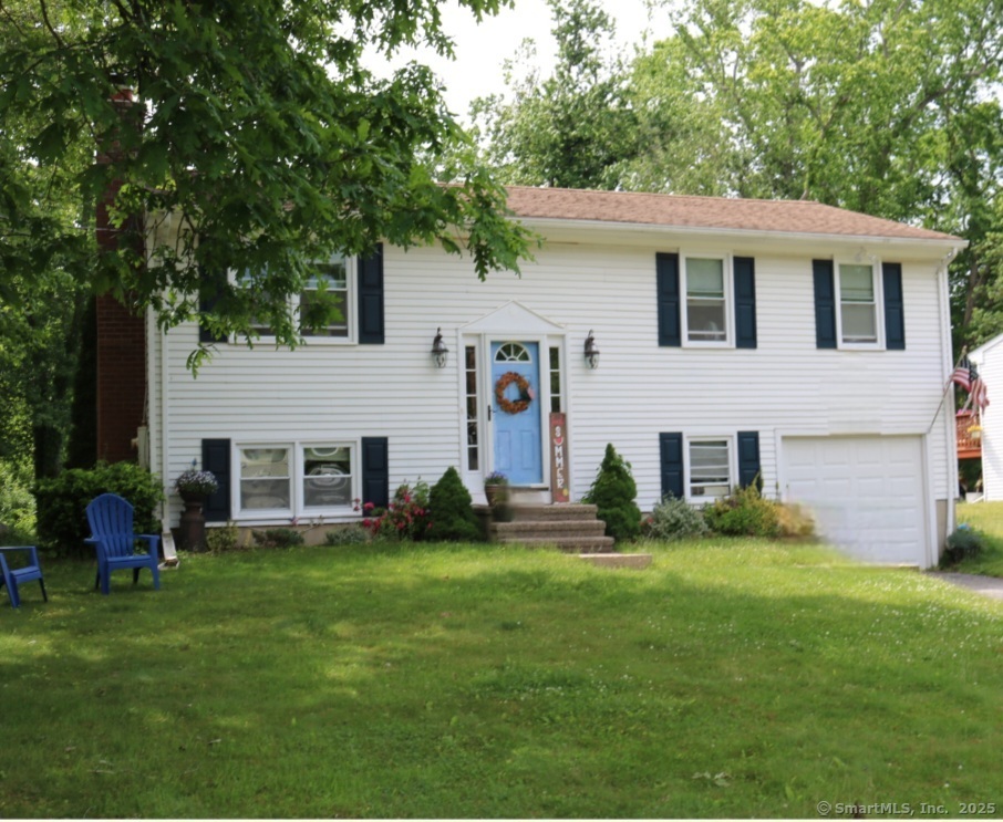 Property for Sale at Fawn Hill Drive, Westbrook, Connecticut - Bedrooms: 3 
Bathrooms: 2 
Rooms: 7  - $459,000